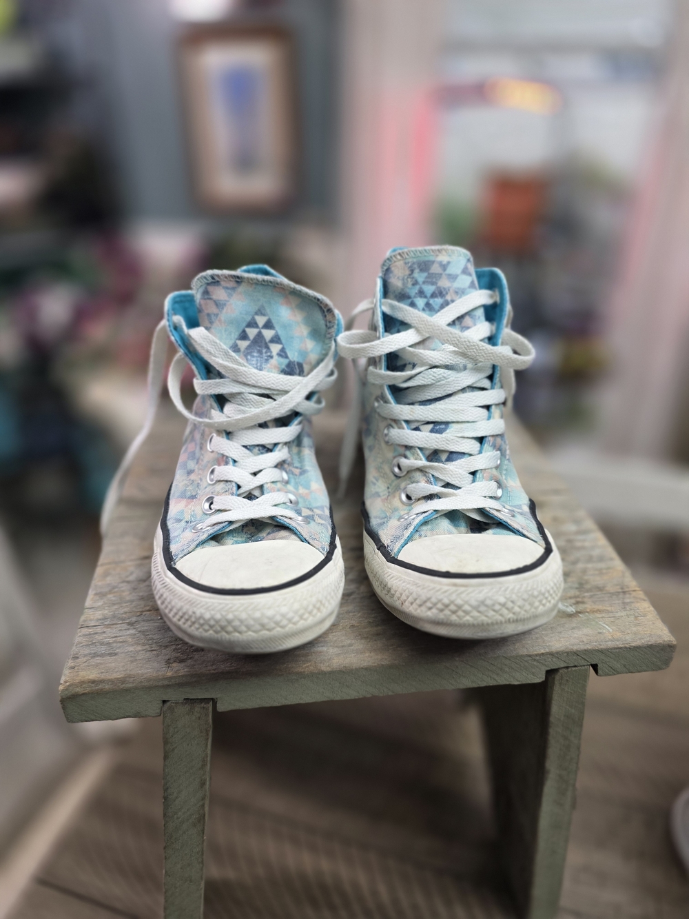Vintage Converse Women's High-Top Sneakers in Light Blue Geo Print